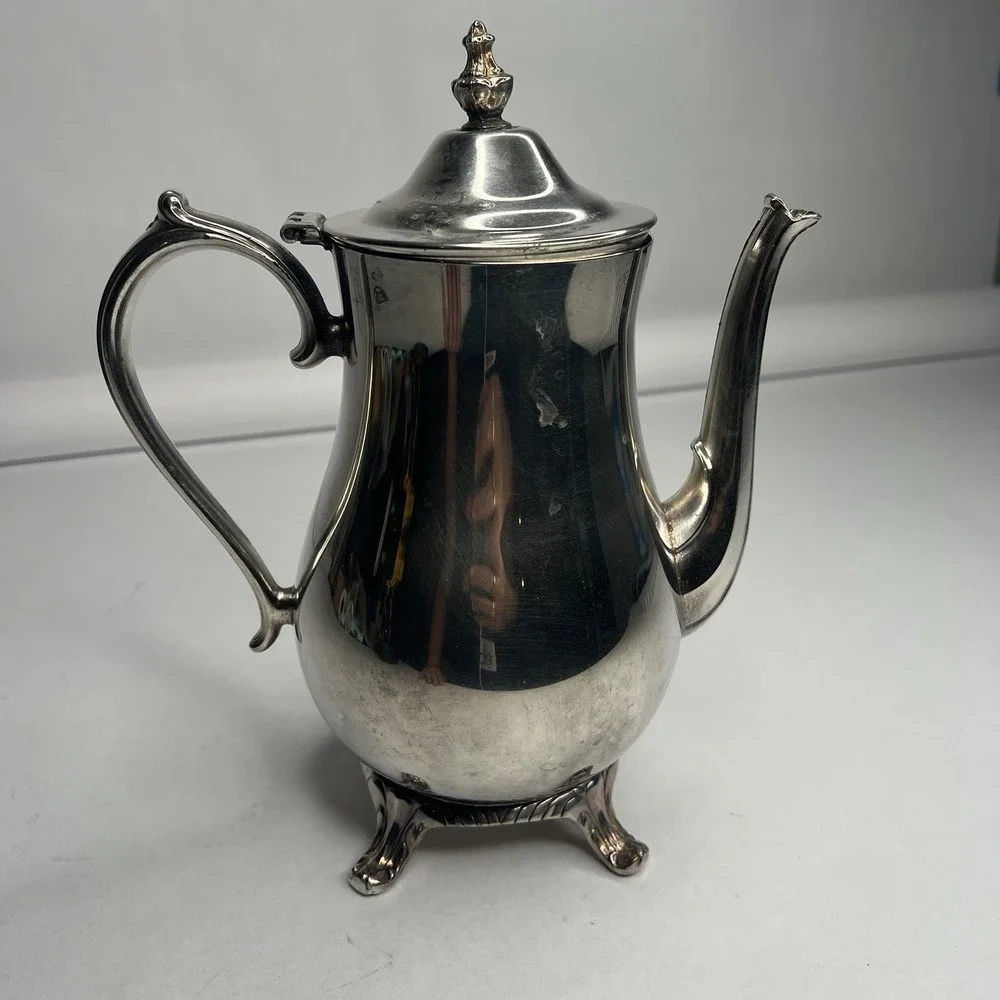 Vintage International Silver Co. 10